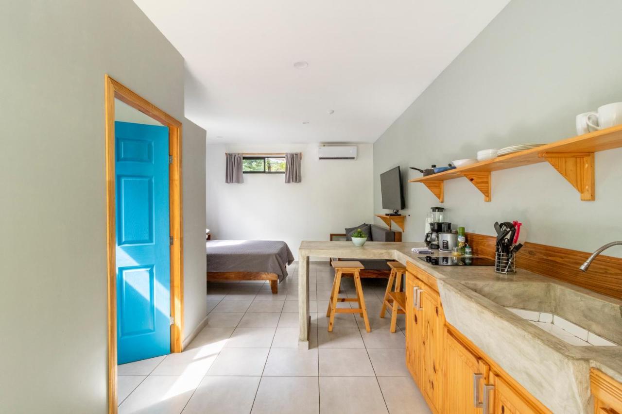 Guest house Little Hawaii Avellanas